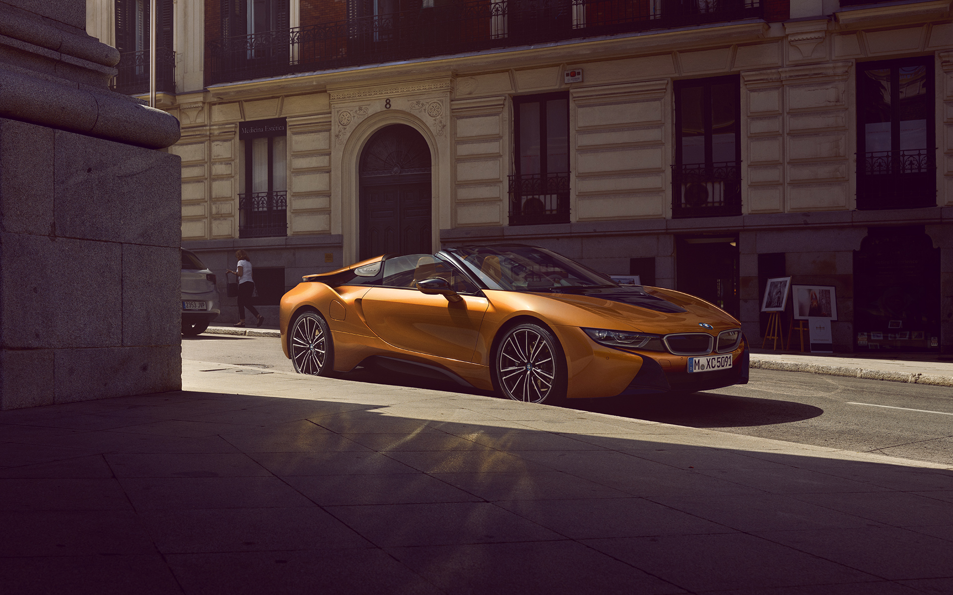 bmw i8 roadster elegancki samochód